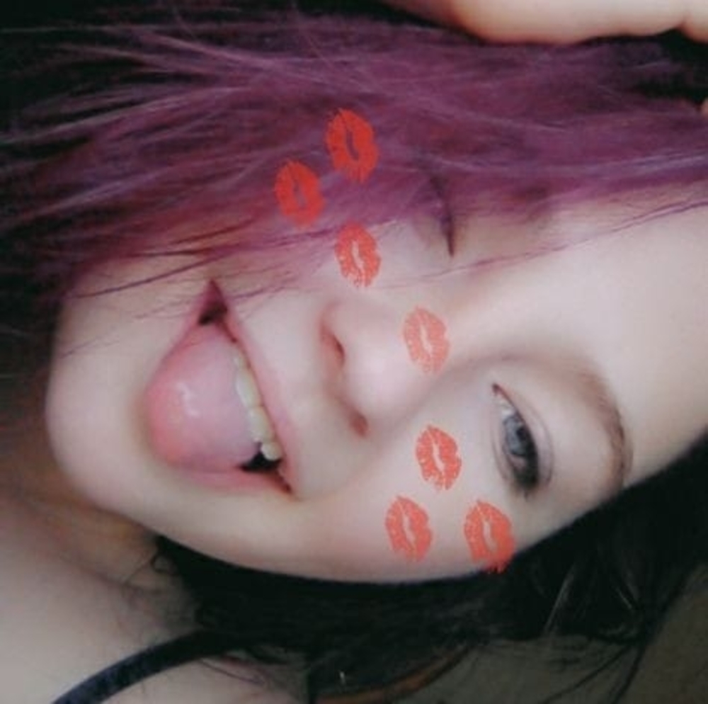 Meet your Posher, Alexis